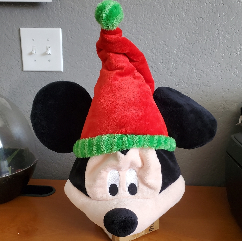 Animated Mickey Mouse Holiday Hat
